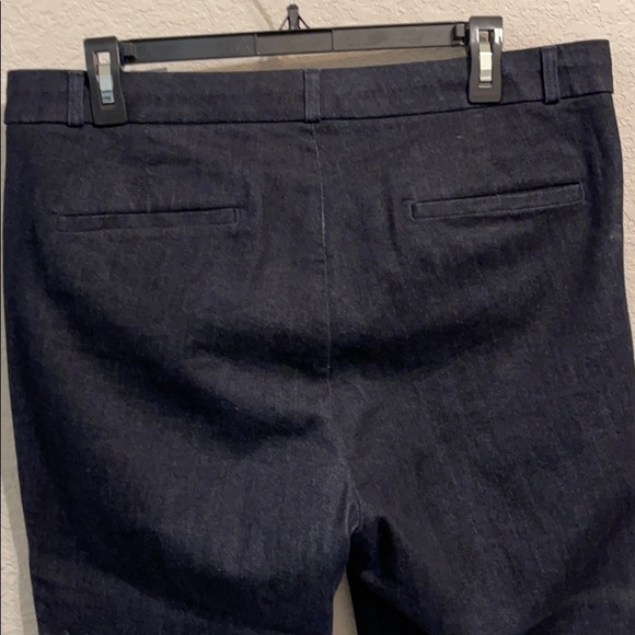 Sloan Crop - Picture 3 of 3